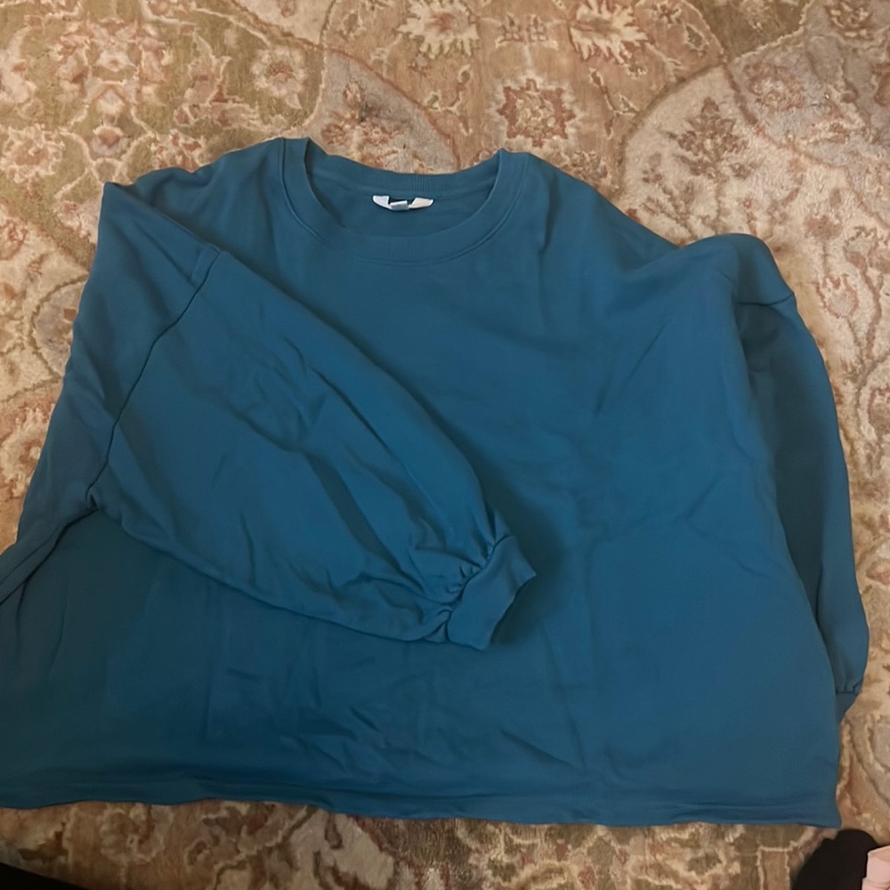 Blue over size sweatshirt